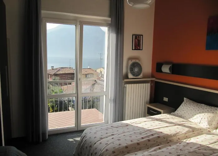 Carlo Otel